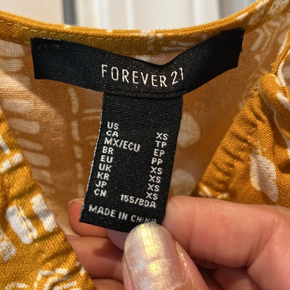 Dress - Picture 3 of 3